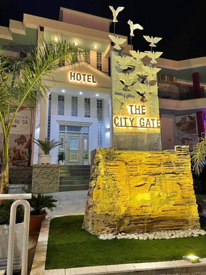 The City Gate Hotel Саранде Екстериор снимка